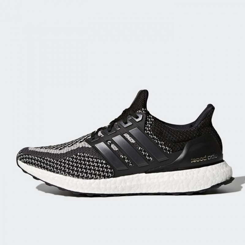 SEPATU LARI ADIDAS ULTRA BOOST LTD