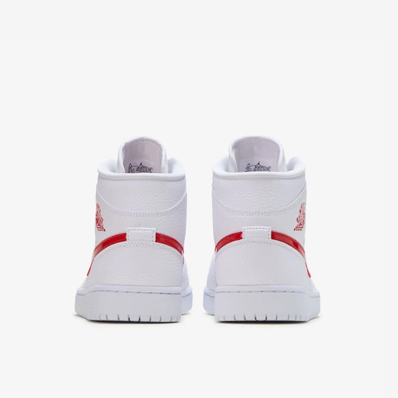 SEPATU BASKET AIR JORDAN Wmns Aj 1 Mid