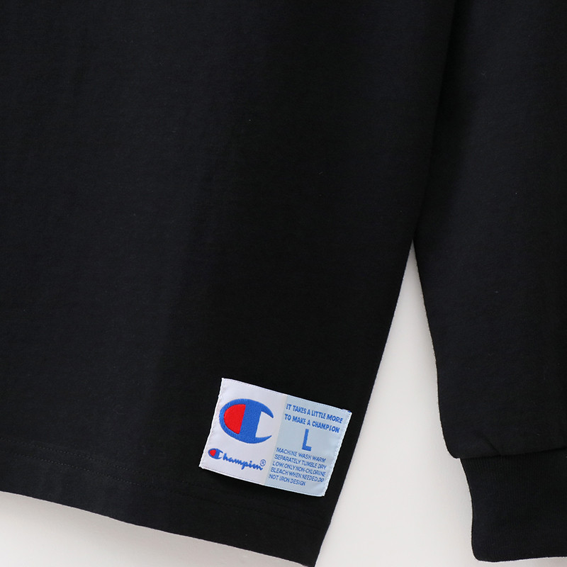 BAJU SNEAKERS CHAMPION LONG SLEEVE HOODED Tee