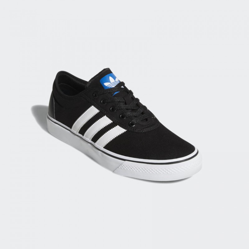 SEPATU SNEAKERS ADIDAS Adiease