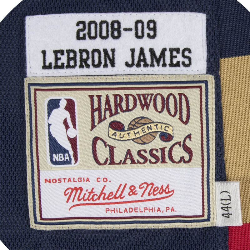 BAJU BASKET MITCHELL N NESS Lebron James Cleveland Cavaliers 2008-2009 Throwback Jesey