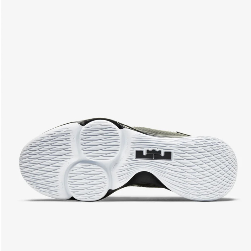 SEPATU BASKET NIKE Lebron Witness 4 EP