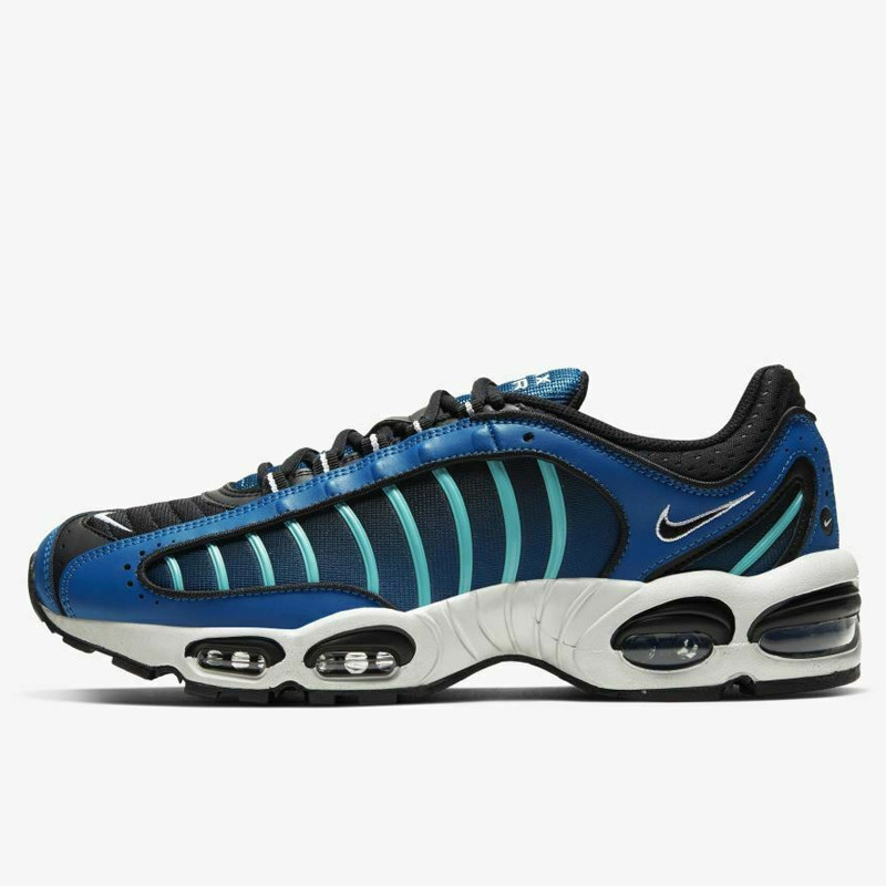 SEPATU SNEAKERS NIKE Air Max Tailwind