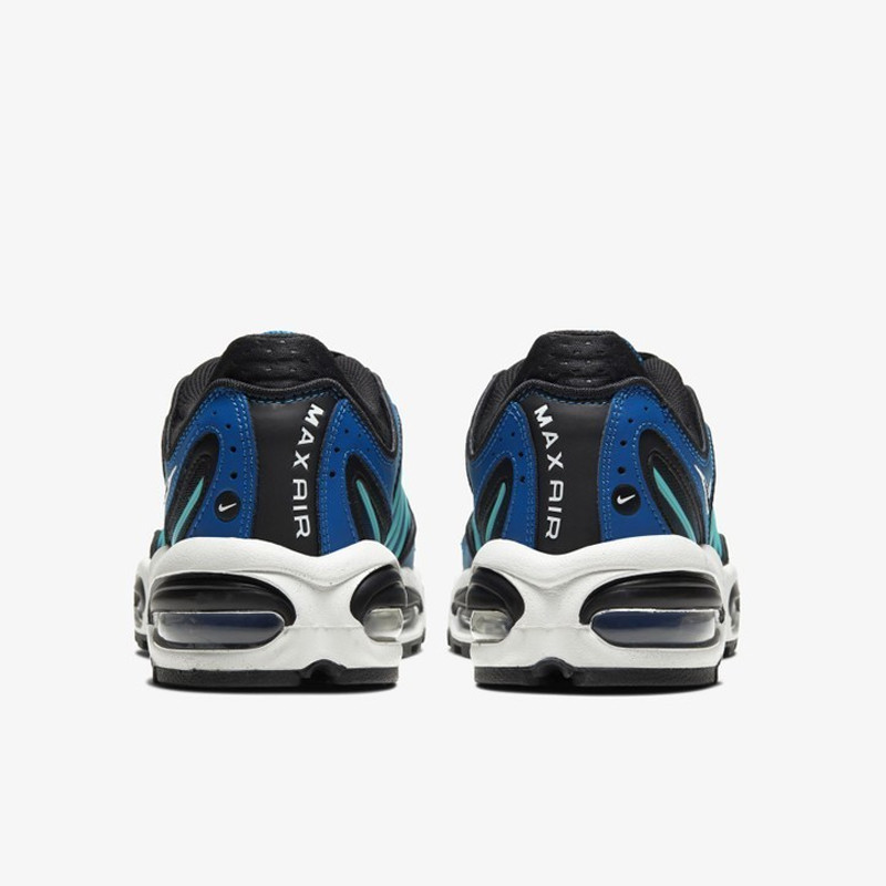 SEPATU SNEAKERS NIKE Air Max Tailwind