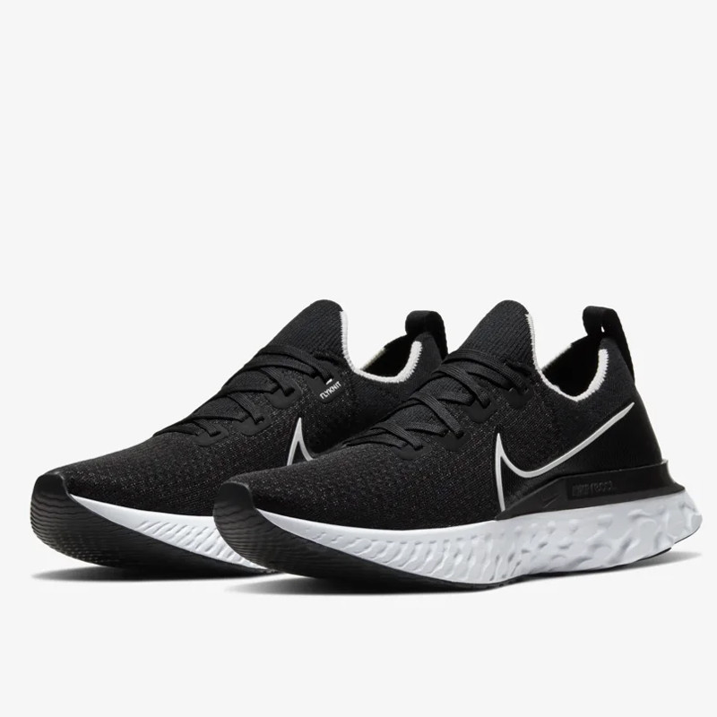 SEPATU LARI NIKE React Infinity Run Flyknit