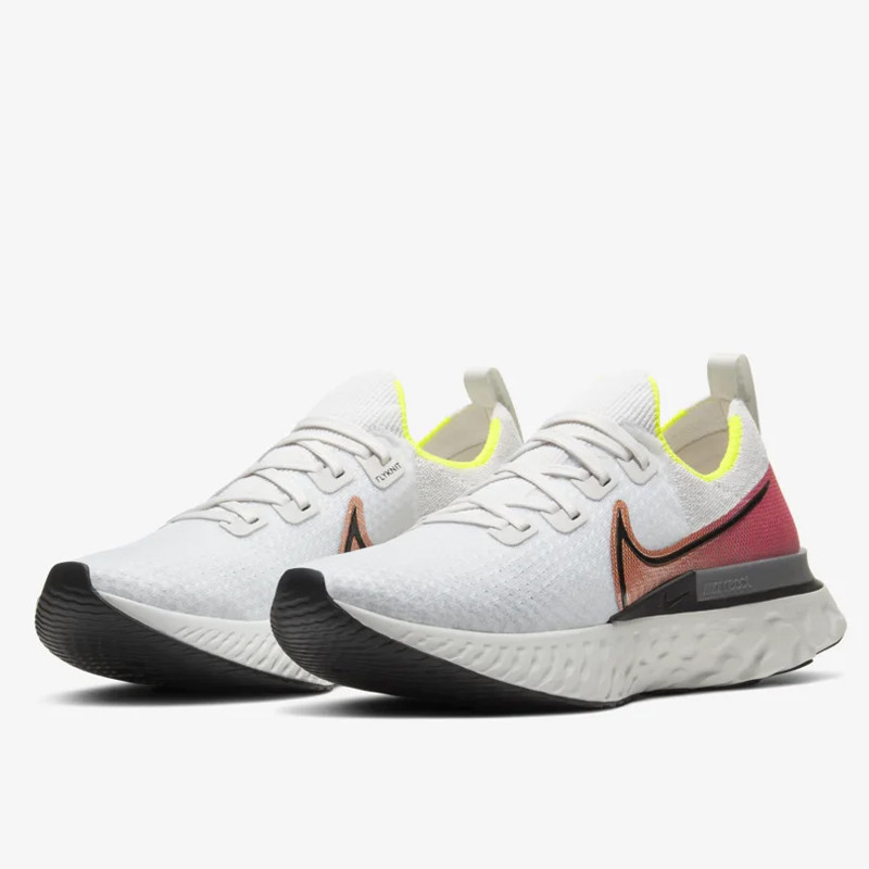 SEPATU LARI NIKE React Infinity Run Flyknit