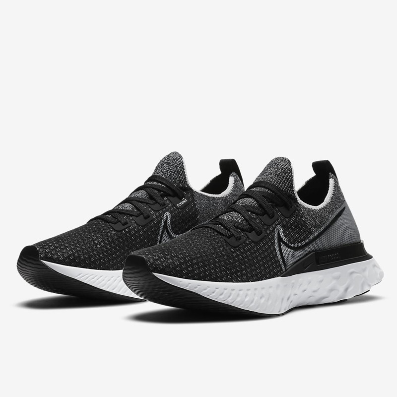 SEPATU LARI NIKE React Infinity Run Flyknit
