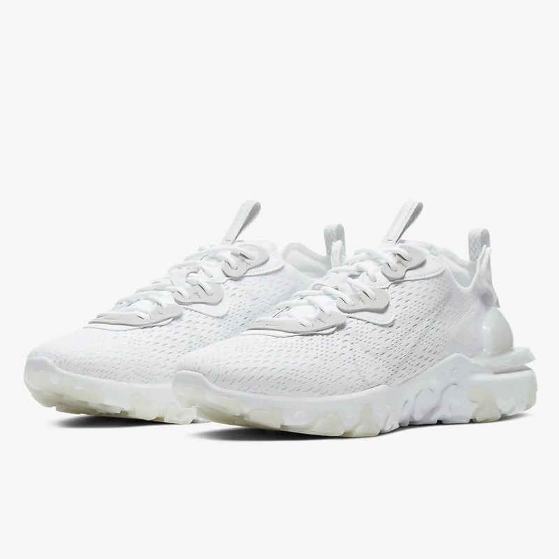 SEPATU SNEAKERS NIKE React Vision