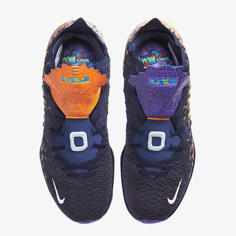 SEPATU BASKET NIKE LeBron 17 QS