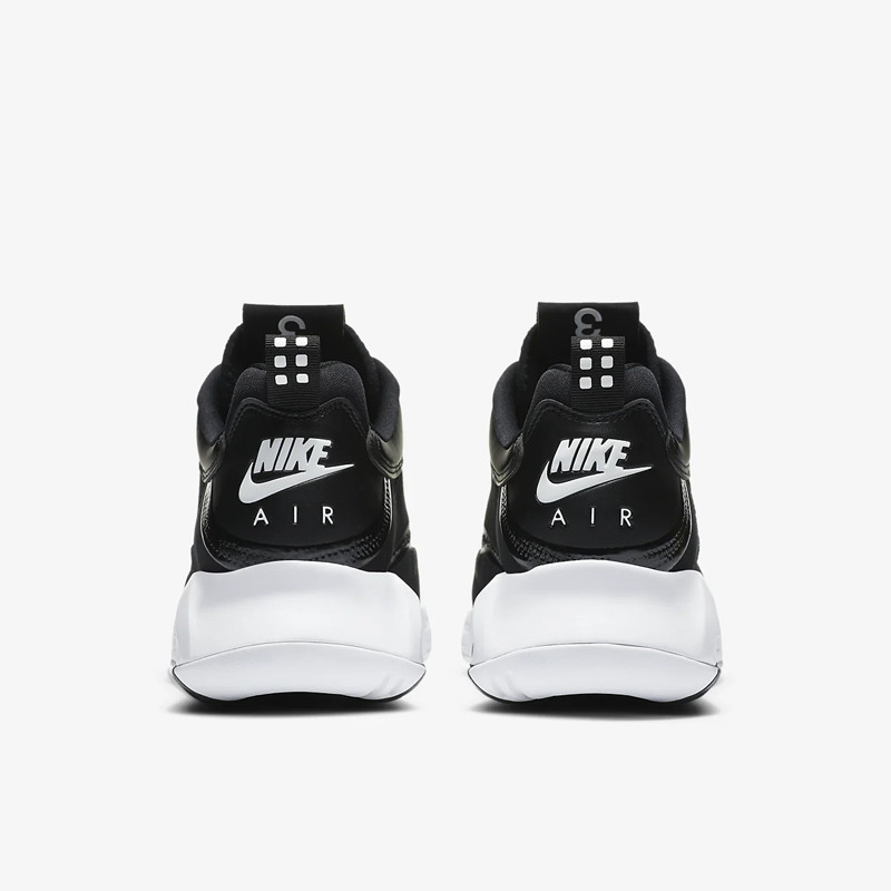 SEPATU SNEAKERS AIR JORDAN Max 200