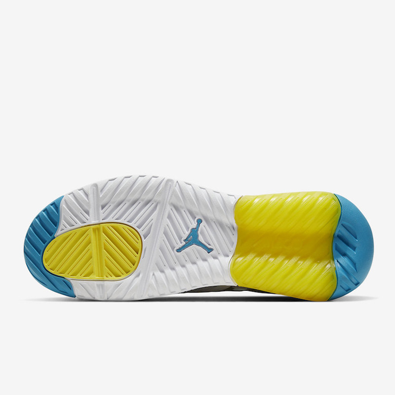 SEPATU SNEAKERS NIKE Jordan Air Max 200