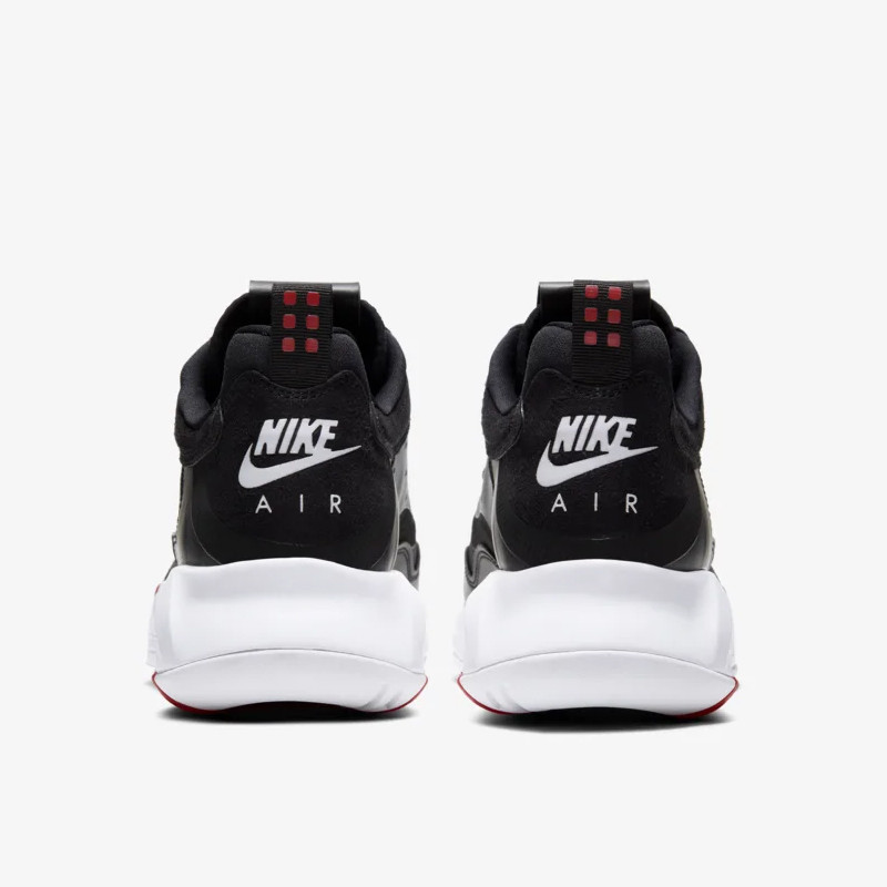 SEPATU SNEAKERS AIR JORDAN Max 200