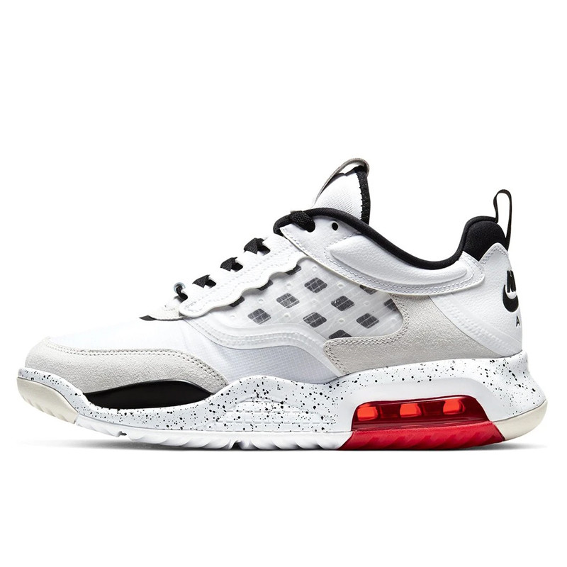 SEPATU SNEAKERS AIR JORDAN Max 200