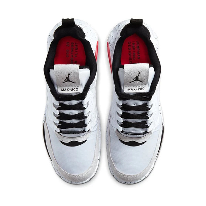 SEPATU SNEAKERS AIR JORDAN Max 200