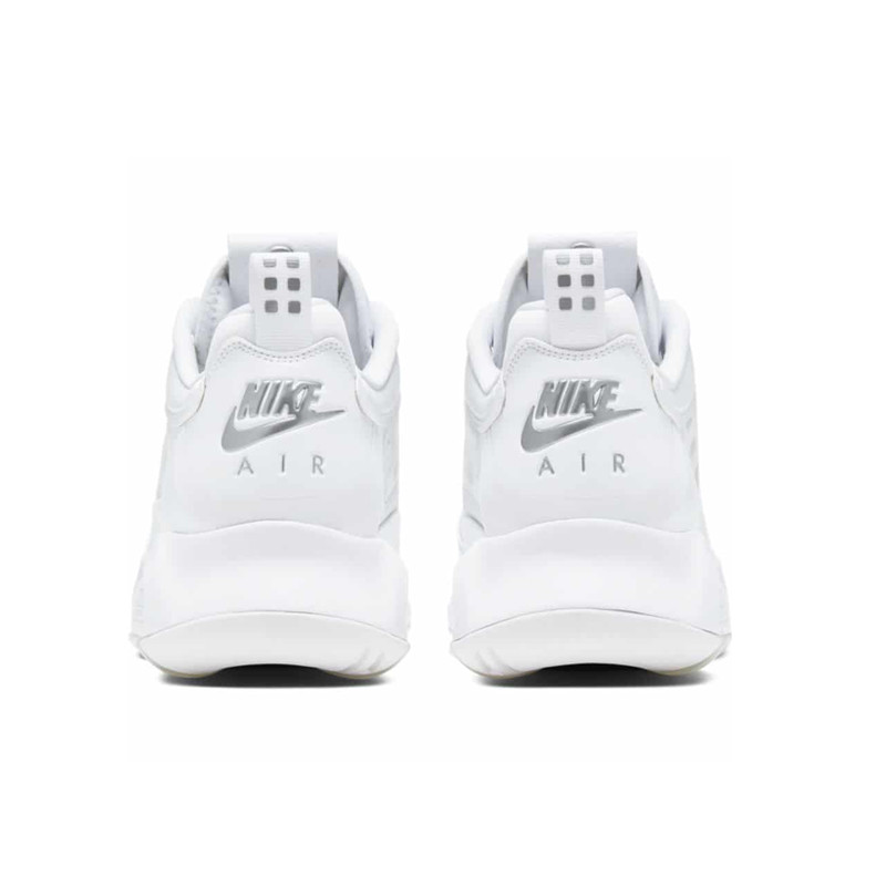 SEPATU BASKET AIR JORDAN Max 200