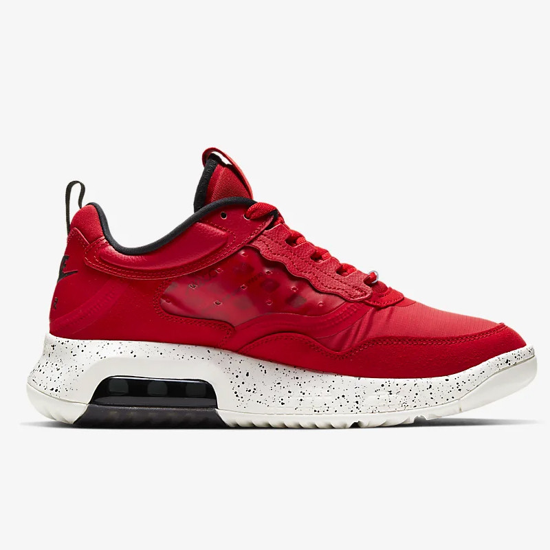 SEPATU SNEAKERS AIR JORDAN Max 200