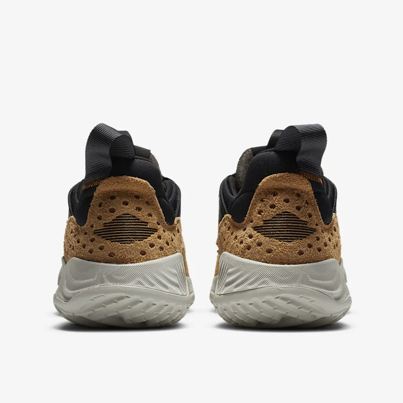 SEPATU BASKET AIR JORDAN Delta