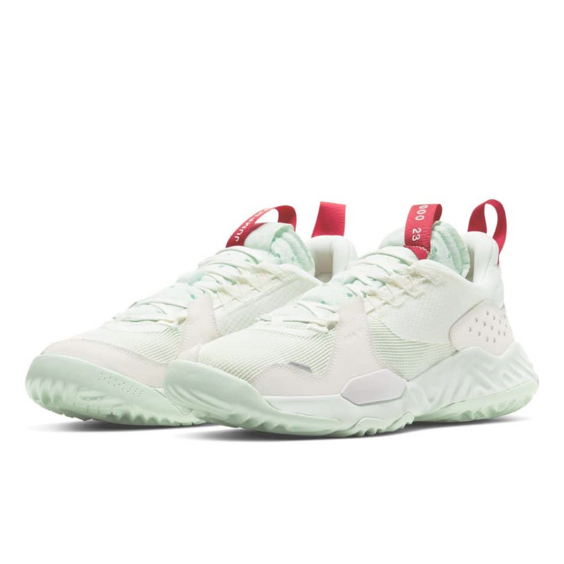 SEPATU BASKET NIKE Jordan Delta