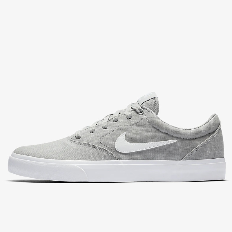 SEPATU SNEAKERS NIKE SB Charge Canvas
