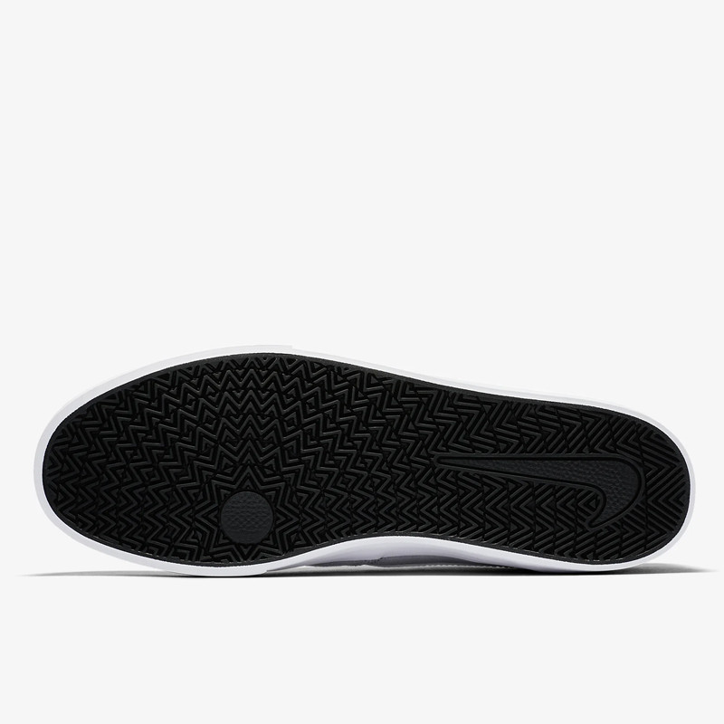 SEPATU SNEAKERS NIKE SB Charge Canvas