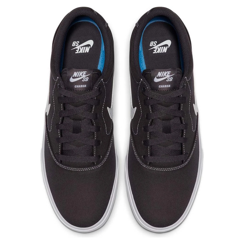 SEPATU SNEAKERS NIKE SB Charge Canvas