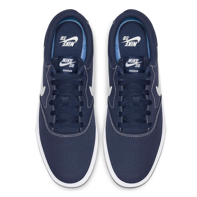 SEPATU SNEAKERS NIKE SB Charge Canvas