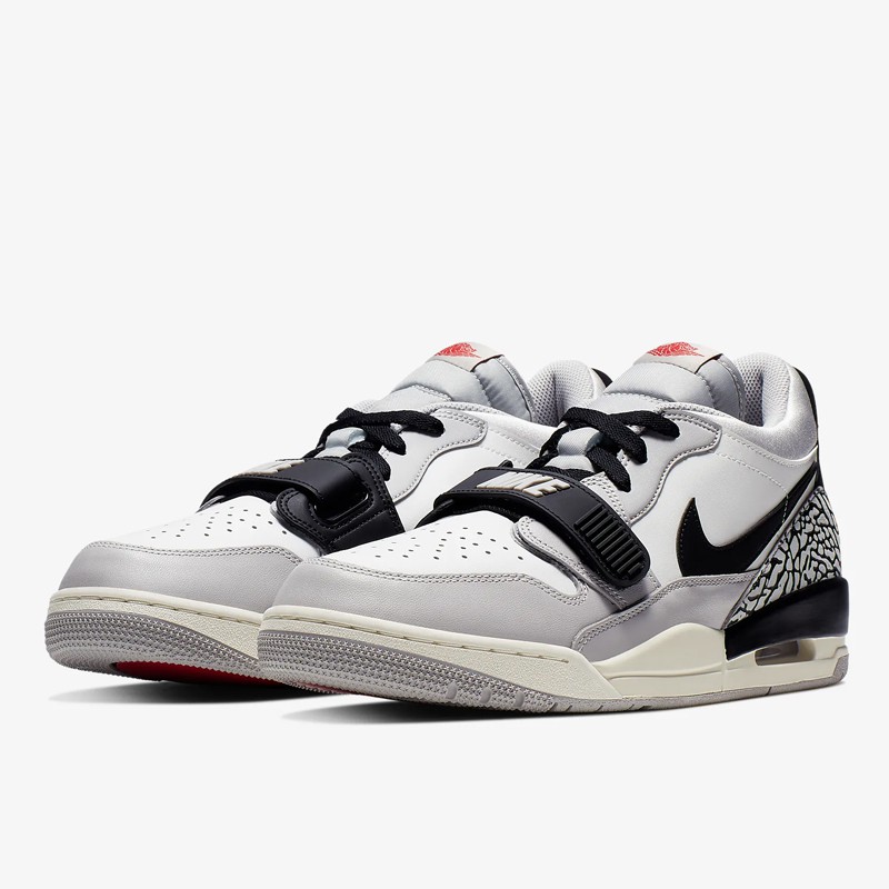 SEPATU SNEAKERS AIR JORDAN Legacy 312 Low