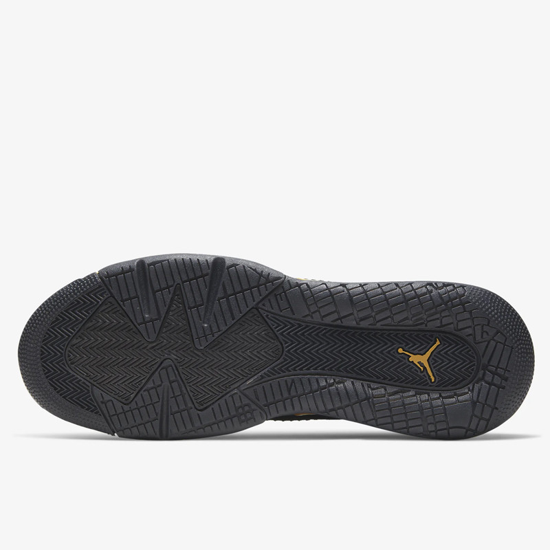 SEPATU BASKET AIR JORDAN Mars 270 DMP