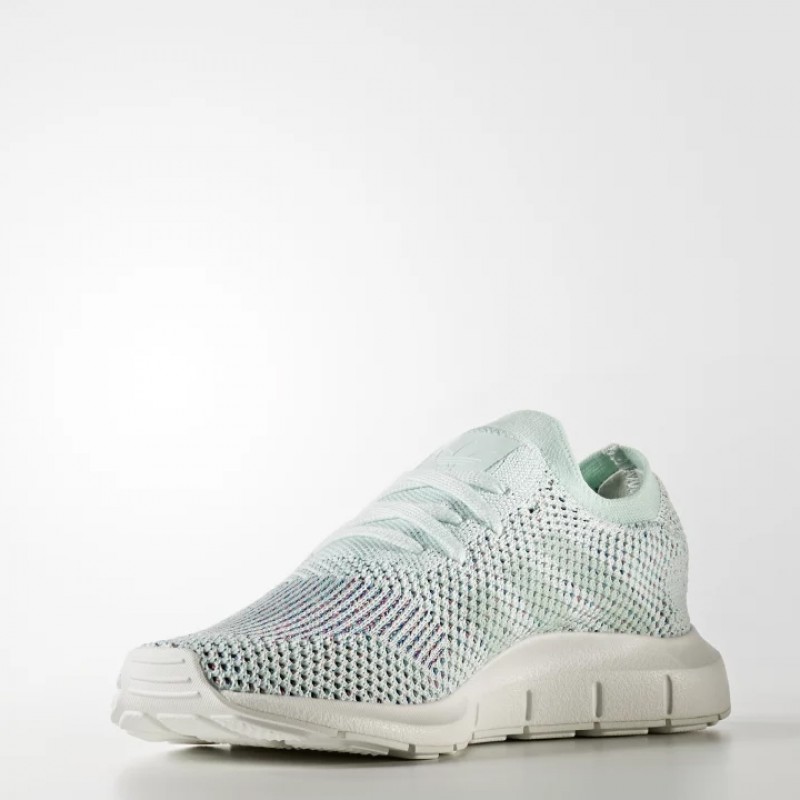 Wmns Swift Run Primeknit foto 2