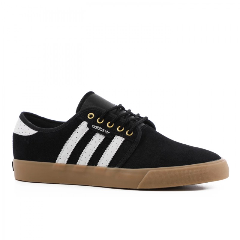 SEPATU SNEAKERS ADIDAS Seeley