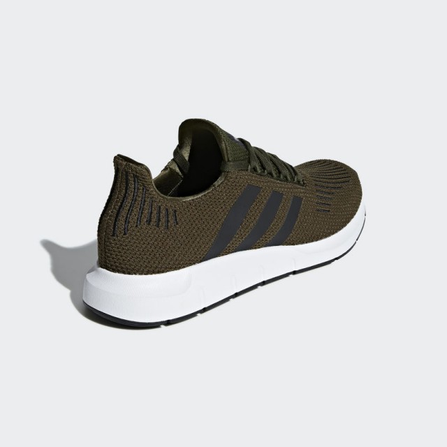 SEPATU SNEAKERS ADIDAS Swift Run