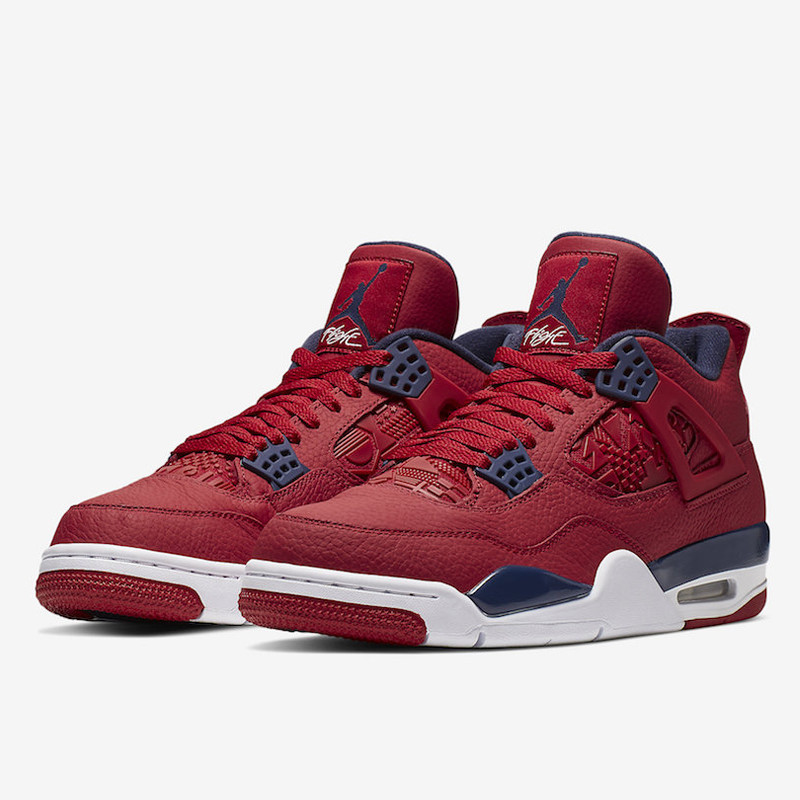SEPATU BASKET AIR JORDAN AJ 4 Retro SE FIBA
