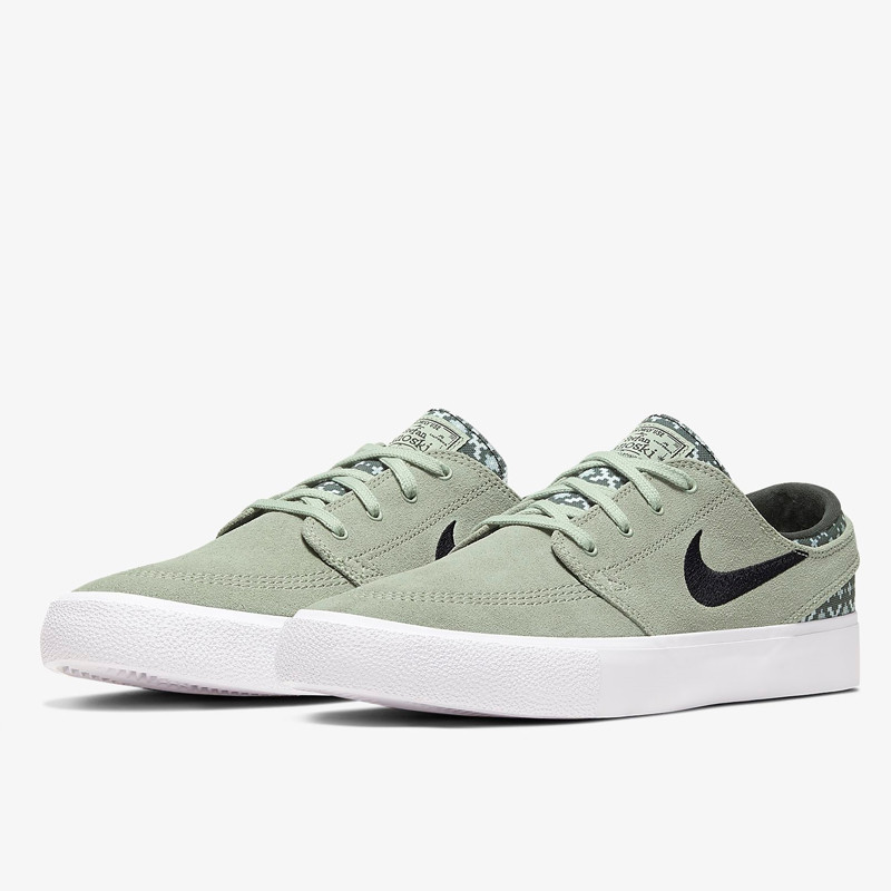 SEPATU SNEAKERS NIKE SB Zoom Stefan Janoski RM PRM