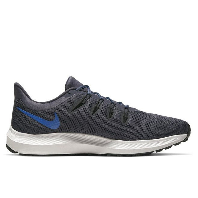 SEPATU LARI NIKE Quest 2