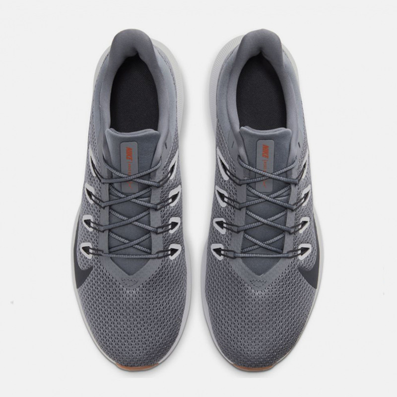 SEPATU LARI NIKE Quest 2