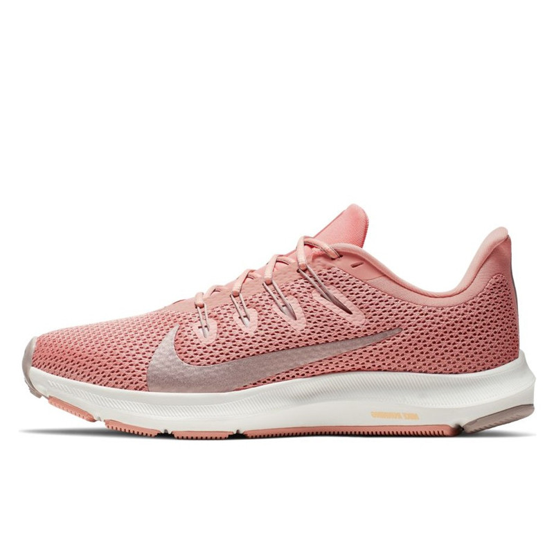 SEPATU LARI NIKE Wmns Quest 2