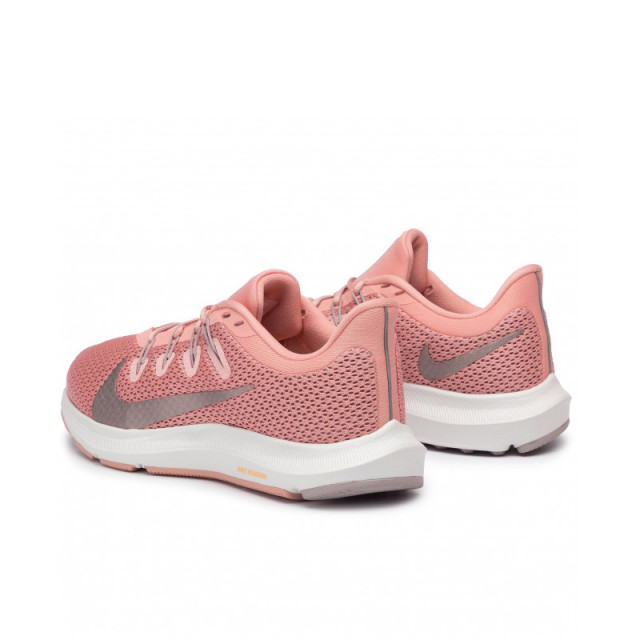 SEPATU LARI NIKE Wmns Quest 2