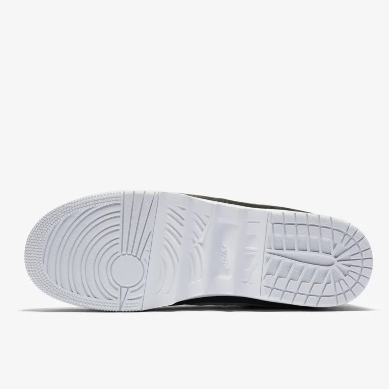 SEPATU SNEAKERS AIR JORDAN Wmns AJ 1 Jester XX Low