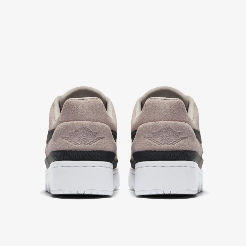 SEPATU SNEAKERS AIR JORDAN Wmns AJ 1 Jester XX Low