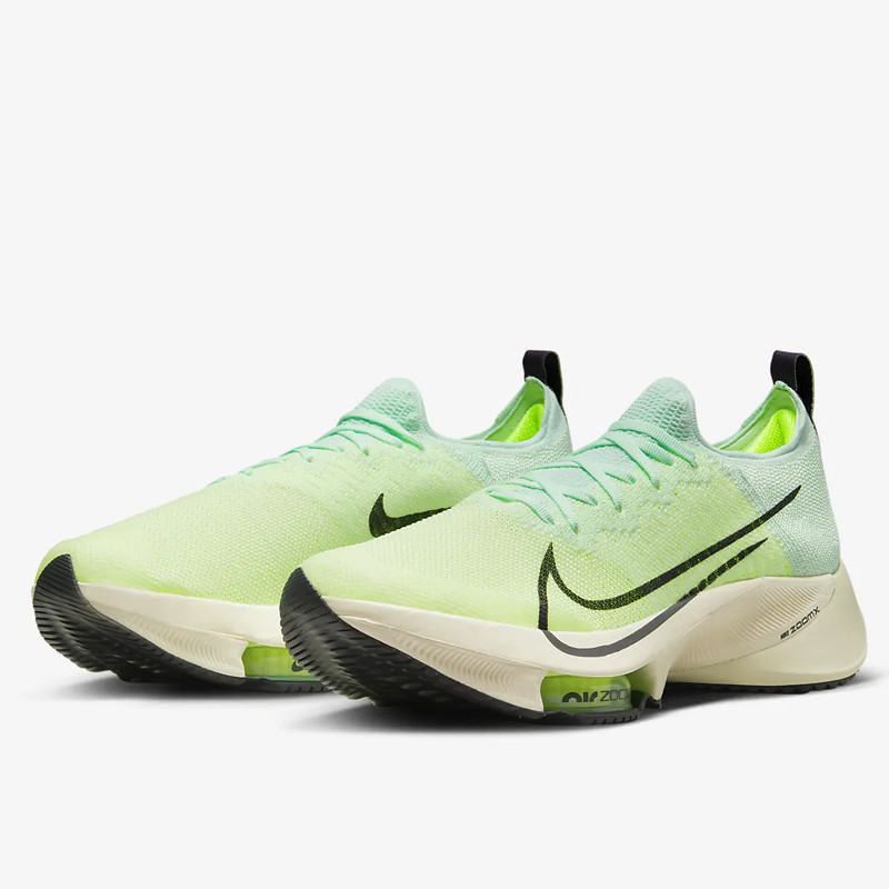 SEPATU LARI NIKE Air Zoom Tempo Next