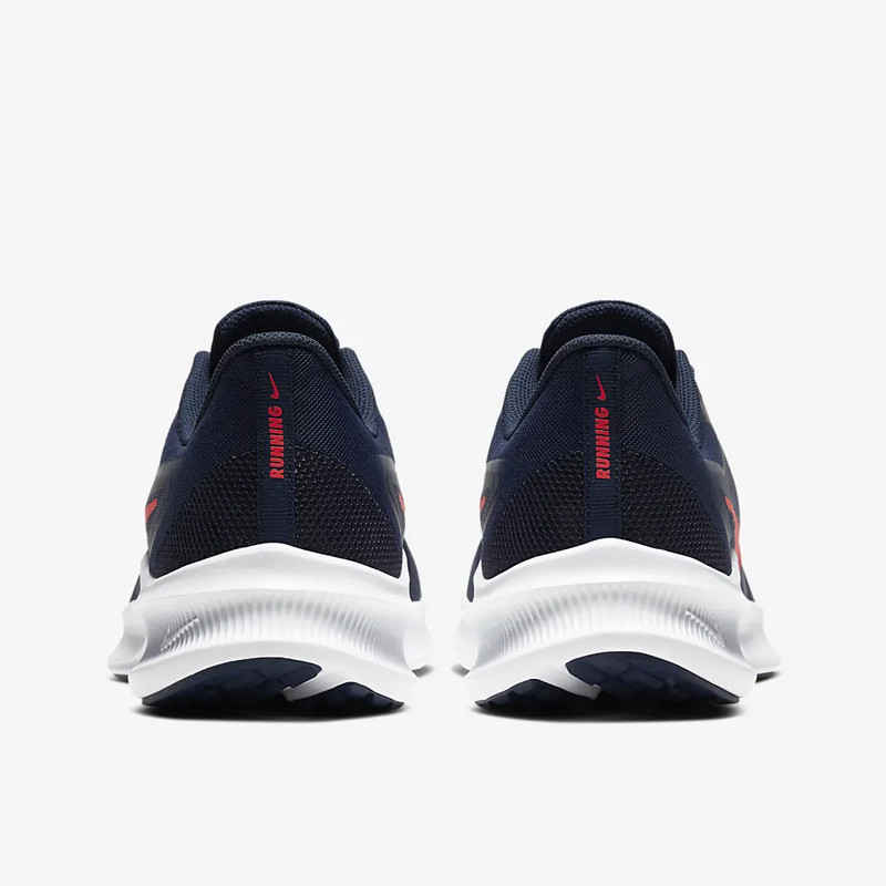 SEPATU LARI NIKE Downshifter 10