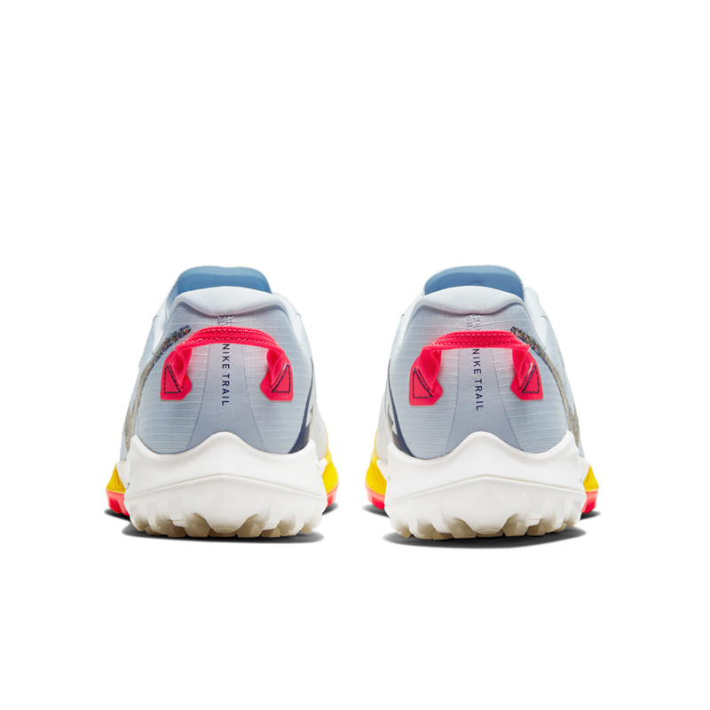 SEPATU LARI NIKE Air Zoom Terra Kiger 6