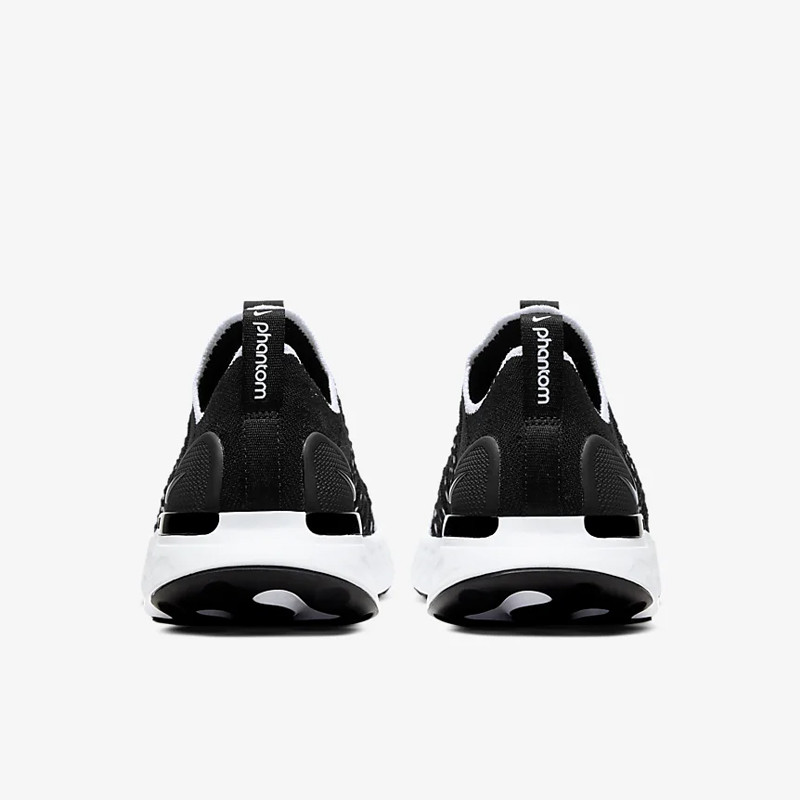 SEPATU LARI NIKE Wmns React Phantom Run Flyknit 2