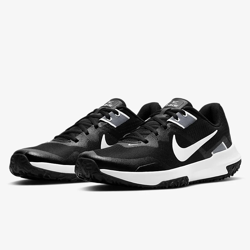 SEPATU TRAINING NIKE Varsity Compete TR 3