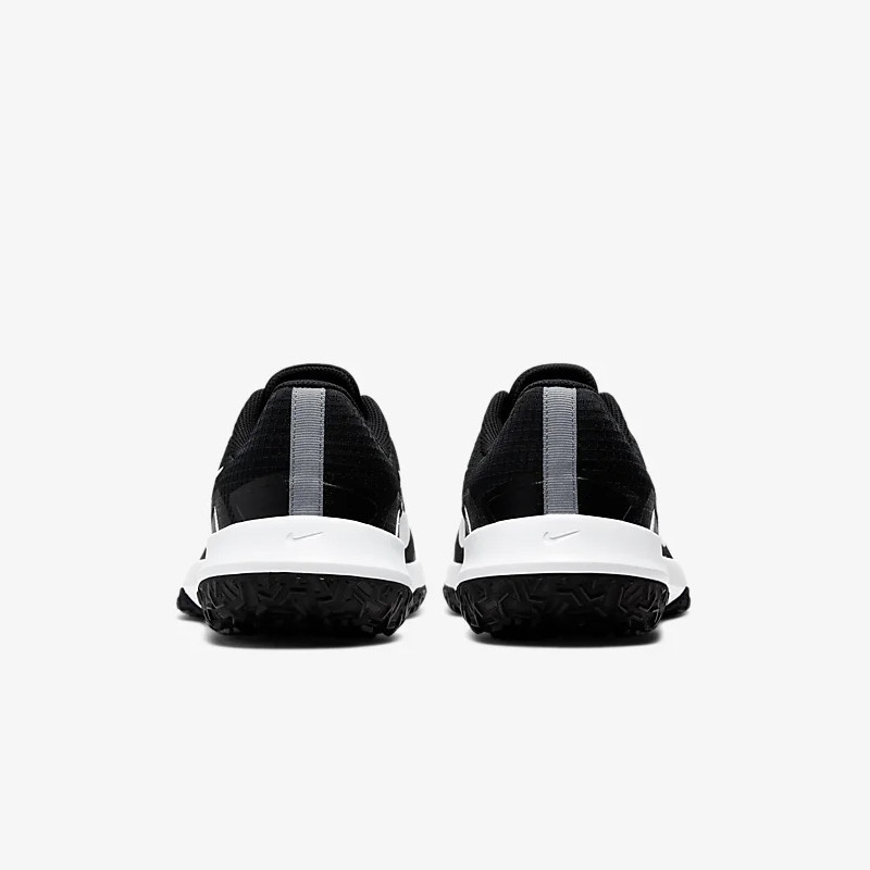SEPATU TRAINING NIKE Varsity Compete TR 3