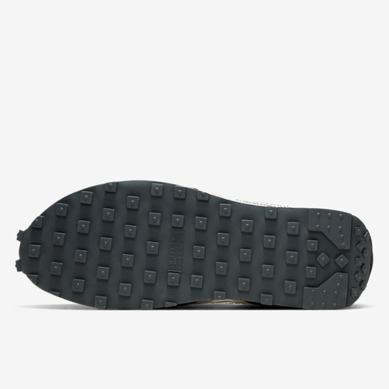 SEPATU SNEAKERS NIKE Daybreak Type
