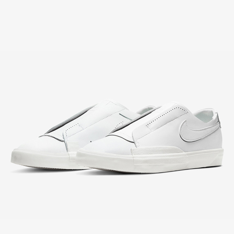 SEPATU SNEAKERS NIKE Wmns Blazer Low Kickdown