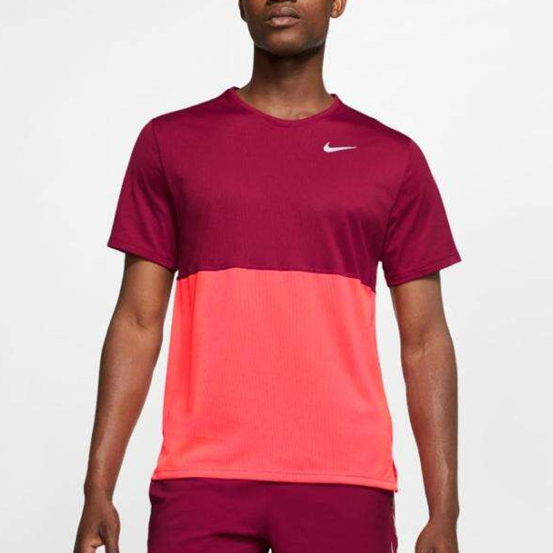 BAJU LARI NIKE Breathe Run Short Sleeve Tee