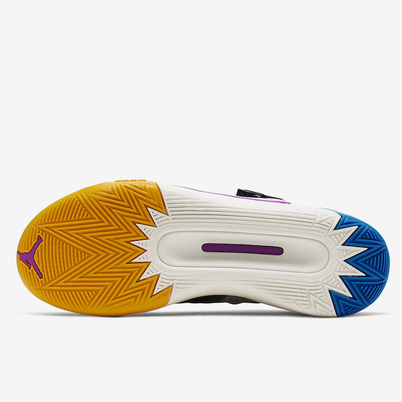 SEPATU BASKET AIR JORDAN Defy SP