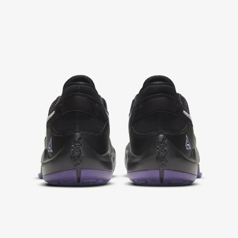 SEPATU BASKET NIKE Zoom Freak 2